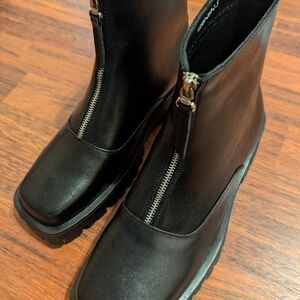BRAND NEW Black Men's Ankle Boots with Modern Zipper, Size 10 Dress Or Casual